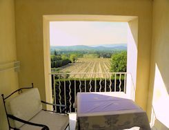 All our bedrooms have a privileged view on the Luberon