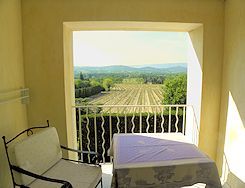 Terrasse chambre "Supérieure" orientées au sud, face au Luberon